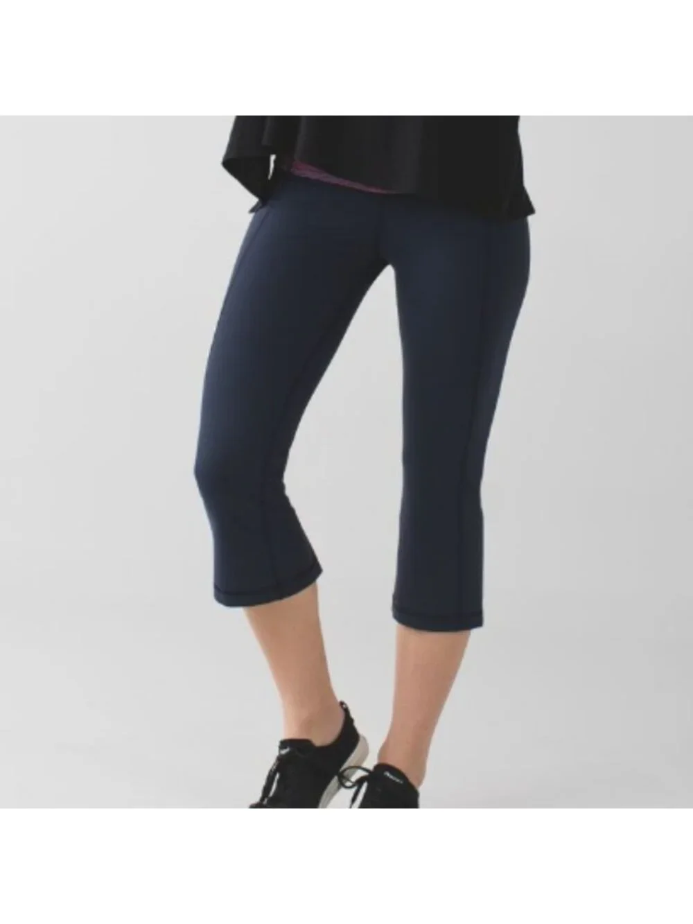 Lululemon Gather & Crow Crop II *Full-On L…
